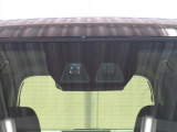 安全装備(現行)スマートアシスト付です。毎日の運転で感じる不安や緊張を減らしヒヤッとするシーンの回避をサポートします。みんなに安全・安心を。