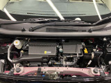 エンジンルームもクリーニング済みできれいですよ。日産の整備士がしっかりと丁寧に点検していますので安心してお乗りいただけます