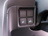 【シートヒーター】運転席と助手席をそれぞれ独立して操作できるため、座る人と室内温度にあわせた快適なシート温度が得られます♪