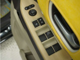 ◆パワーウィンドウスイッチ◆運転席から全席の窓の開閉操作を行うことが出来いつでも換気ができます!