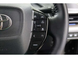 走りたいスピードでセットすれば一定速度で走行が出来るクルーズコントロール付き!高速道路でのドライブが快適になりますね♪