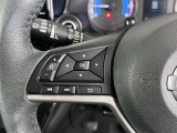 便利なステアリングスイッチ付きです。手を放さずにオーディオの操作ができます。
