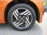 おしゃれは足元から♪♪『155/65R14インチ』♪♪日産純正アルミホイールをはいております♪♪