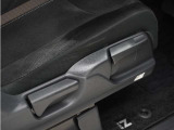 ◆シートハイトアジャスター◆運転席を上下に高さ調節ができます!運転ポジションを体格に合わせてシート調整できます。