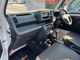 ☆カートピアキクチは九州運輸局認証工場完備です!在庫車両は主に商用車などをメインとして揃えています!販売から整備、板金塗装、車検までお車の事なら全てお任せ下さい!お問合せお待ちしております☆