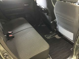 運転席側の後部座席内装も綺麗ですよ、