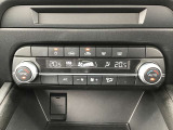 エアコンはオートエアコンです☆快適な空間で運転していただけます☆