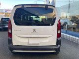 この度は当店の中古車をご覧頂きまことにありがとうございます。お車の状態の確認やお見積もりのご依頼、ローン試算のご希望等がございましたらお気軽にお問合わせ下さい。