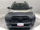 「フロントマスク」です。車の印象を決めるのは【顔】。この車の顔つきは、きっとあなたにピッタリ!?