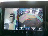 【アラウンドビューモニター】空から見下ろした映像がナビ画面にて確認可能です。駐車もラクラクですよ♪