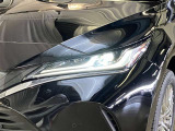 LEDヘッドライトです。デザイン性がよくとても明るいので、夜間の走行や悪天候でも安心です。しかも長寿命!