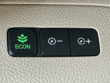 ★ECONスイッチ★ エコドライブを加速しよう!スイッチをONにすると、運転の仕方によるロスを抑え込み燃費をよくするようクルマが頑張ります(*^ー^*)燃費向上にチャレンジ♪