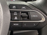 クルーズコントロールを装備。一定速度でのクルージングをサポートし、長時間の運転によるドライバーの疲労を軽減します。