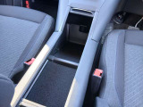 運転席周りも収納バッチリです!