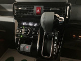 【オートエアコン】車内の温度を設定した温度に保ってくれるオートエアコン☆急な温度変化が避けられるので赤ちゃんや小さなお子様が同乗時も安心です♪