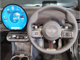 ミニ独特のゴーカートフィーリングと呼ばれる軽快なハンドリングはAT車、MT車のどちらでも楽しめます。