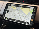 新インフォテイメントシステム「Pivi Pro」に搭載される3Dサラウンドカメラシステム。車輌AIにより車輌を含む周囲の映像を立体的に表示。よりスムーズな駐車や発進が可能となります。