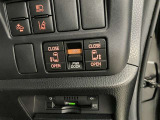 運転席の操作でオートスライドドアが開閉します!同乗者に優しく!とっても便利な機能です!