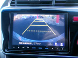 安心のバックモニター付き!これなら駐車もラクラクですね♪