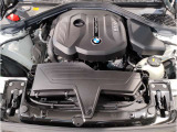 BMWのエンジンは世界的にも認められている高性能エンジンです。レスポンスがよく高回転型の心地よい吹きあがりなど駆け抜ける歓びのキーになる部分でございます。