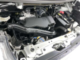 普段はあまり見ないエンジンルーム内も綺麗に仕上げています。見えないところも清潔に保ちたいですよね。