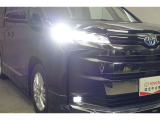 話題のLEDヘッドランプが採用されております! 省電力で長寿命、しかもとても明るく熱くなりにくい性質を持ったライトになります。虫も寄ってきにくい性質も持っております。