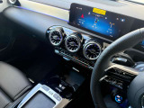 お問い合わせは正規ディーラーメルセデス・ベンツ北大阪サーティファイドカーセンター0120-838-038までお気軽にお問い合わせください。