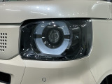 LEDヘッドライトは、点灯の瞬間から最大光量を発揮し、突然暗くなるトンネルなどでの安定感を高めます。