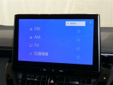 話題のディスプレイオーディオ装着。ナビ、フルセグTV、Bluetooth接続等、充実のオーディオ性能です!お気に入りのメディアを再生すれば車内は、まるで貴方専用のオーディオルームです。