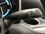 ライトスイッチです。「AUTO」にすると外の明るさに応じてスモールライト・ヘッドライトが自動でON・OFFします。夕暮れ時や屋内駐車場、トンネルなどに便利です。