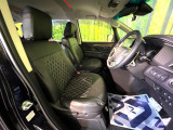 運転席シート廻りは使用感も少なく、良好な状態となっています。丁寧に使われていたことがよくわかりますね。