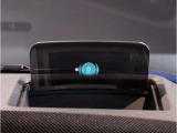MINIのメーターパネルは円をコンセプトにデザインされております。おしゃれで愛嬌のあるMINI独自のデザインに惹かれる方は数多くいらっしゃいます。