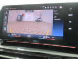 車両の頭脳といっても過言ではない『iDrive・システム』。オーディオ・ハンズフリー・ナビゲーションはもちろん、車両状況・操作説明まで確認する事ができます。