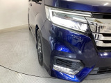 【LEDヘッドライト】ディスチャージヘッドライト(HID)と同等の明るさで、夜道や雨天走行が明るく視界良好!! フォグライトも装備で、安心感さらにUPです♪安心ドライブを楽しんで下さい♪
