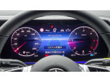高いレベルの知性を備えたメルセデスの「インテリジェントドライブ」は、ドライバーの疲労を軽減し、安全かつ快適なドライブの一助となります。