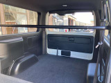 ベッドキット等の車中泊用アイテムの取り付けも実績多数ございますので、お気軽にご相談ください!