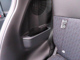 愛知ダイハツのお店では、ダイハツ車を知り尽くしたプロフェッショナルなサービススタッフが、専用の診断機器を使って各システムを点検しております。