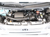 エンジンルームもとても綺麗な車両です。