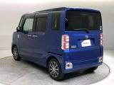 便利な両側パワースライドドアで乗り降り楽々です。
