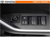 電動格納ミラーは、スイッチで簡単操作!狭いスペースでの取り回しや駐車時に大変重宝します。