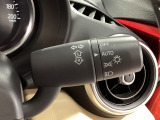 オートライトはレバーをAUTOの位置にすると周囲の明るさに応じて自動で点灯/消灯します。