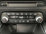 エアコンはオートエアコンです☆快適な空間で運転していただけます☆