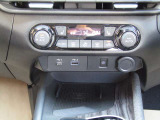 オートエアコン搭載!ワンタッチで車内温度を一括管理できます!!