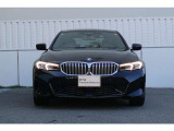 ドイツ本社と同様の教育を受けたBMW専門のメカニックが、徹底的にチェック致します。その保証料が車両本体価格に含まれております。0078-6002-582225 BPS姫里へ