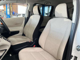助手席も運転席同様に広く過ごしやすくなってます!