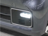 ◆フォグライト◆ 霧などの悪天候時、自車の位置を示すとともに前方や路肩が見えずらい時、近い位置をワイドに照らしてくれます
