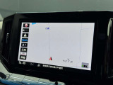 視認性に優れた大画面純正ナビを搭載!見やすい地図表示とシンプルな操作感で、遠出や初めてのルートでもスムーズで快適なドライブをサポートします。