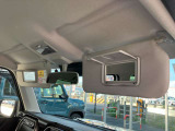 ☆バニティミラー!運転席だけでなく助手席に装備されてる車も増えてきたバニティミラー!ちょっとしたお化粧直しや身だしなみチェックの時に便利!女性には特に嬉しい機能ですね☆