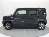 軽ワゴンとSUVを融合したデザイン。街乗りでもアウトドアでもなんでもござれなお車です☆