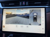 3Dサラウンドカメラ(360&deg;カメラ)で全方位の死角となる部分や発進時・駐車時・細い路地からの運転などカメラを通してモニターで確認することが可能です。